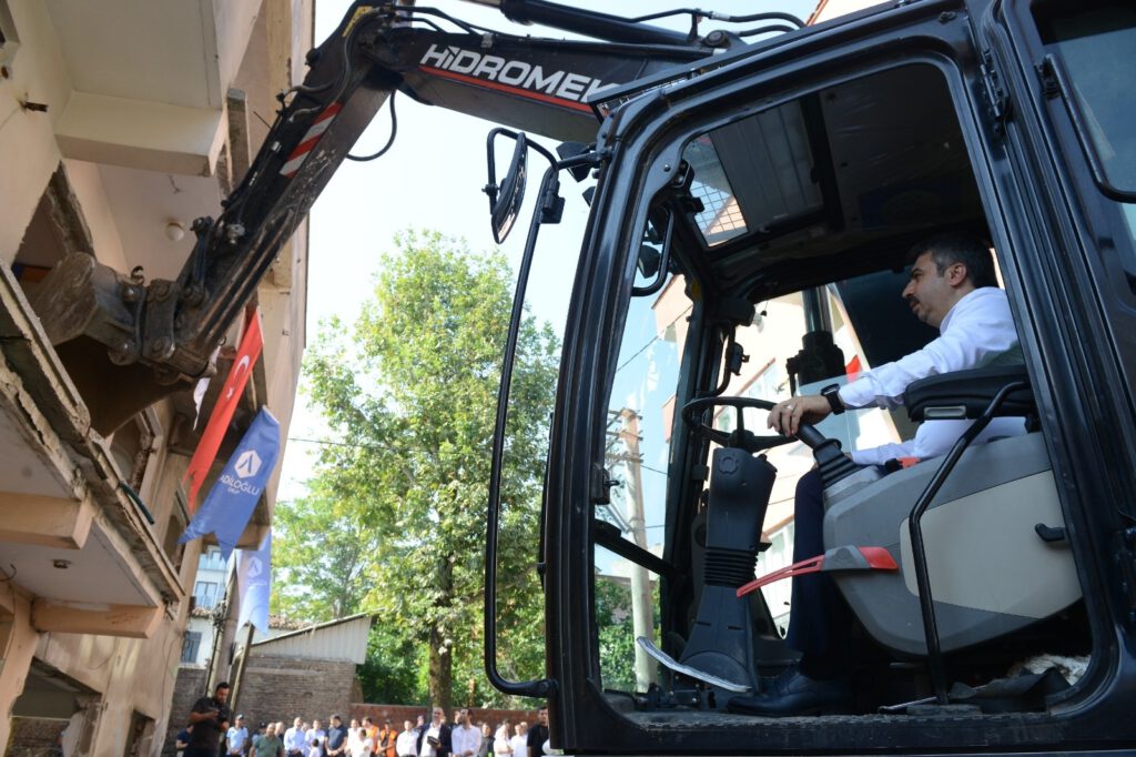 Yıldırım büyük dönüşüyor