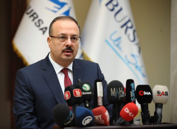 Bursa Valisi Yakup Canbolat, koronavirüse yakalandı