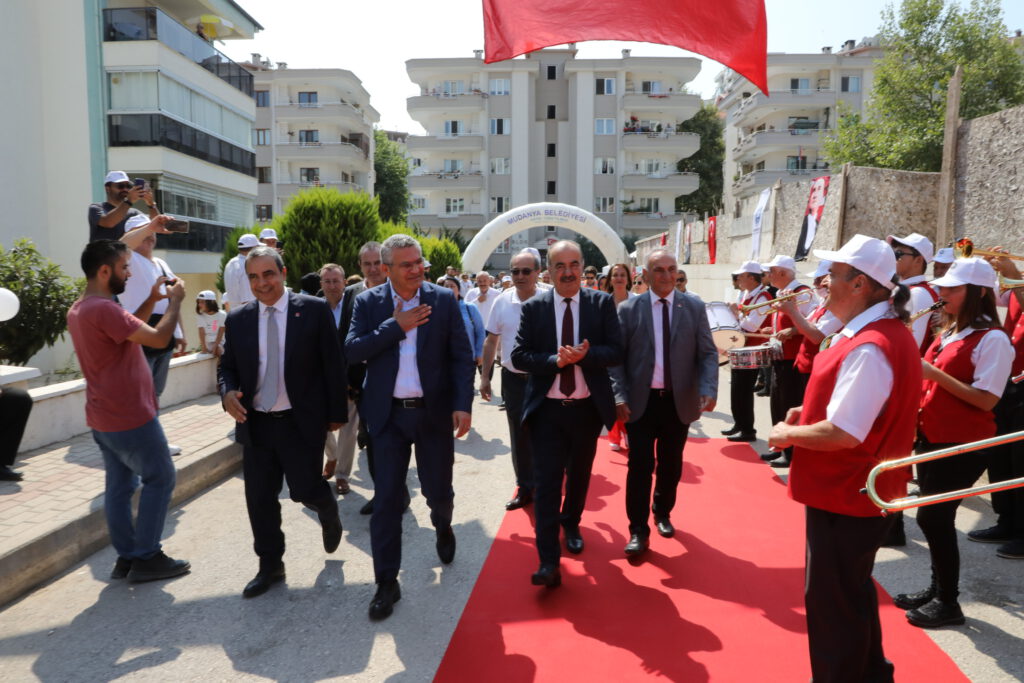 Mudanya Kapalı Pazar Yeri’nin temeli atıldı