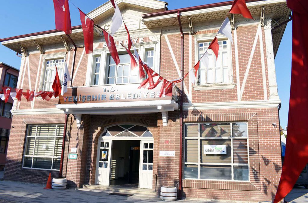 Hurda karşılığı bina yıkım işi yaptırılacaktır