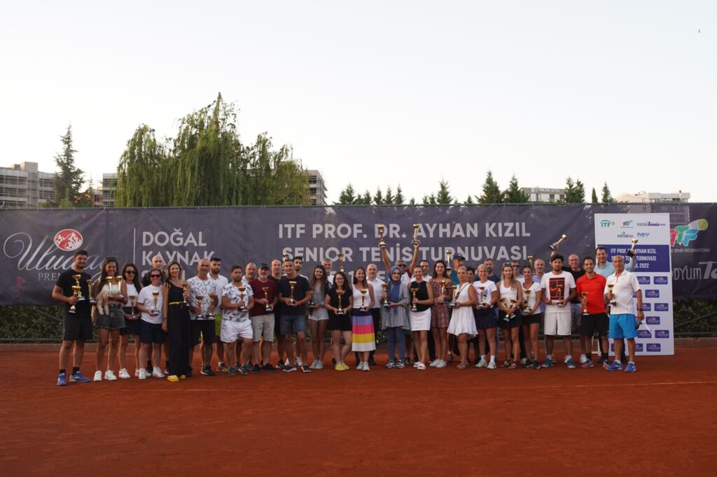 Prof. Dr. Ayhan Kızıl Senior Tenis Turnuvası sona erdi