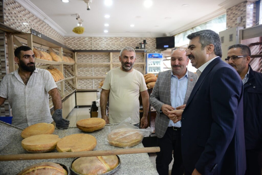 Yıldırım sahadan yönetiliyor