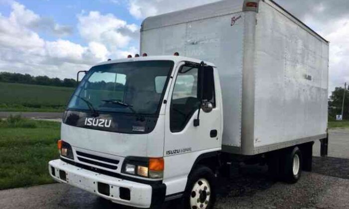 1999 model ISUZU marka kamyonet icradan satılıktır (çoklu satış)