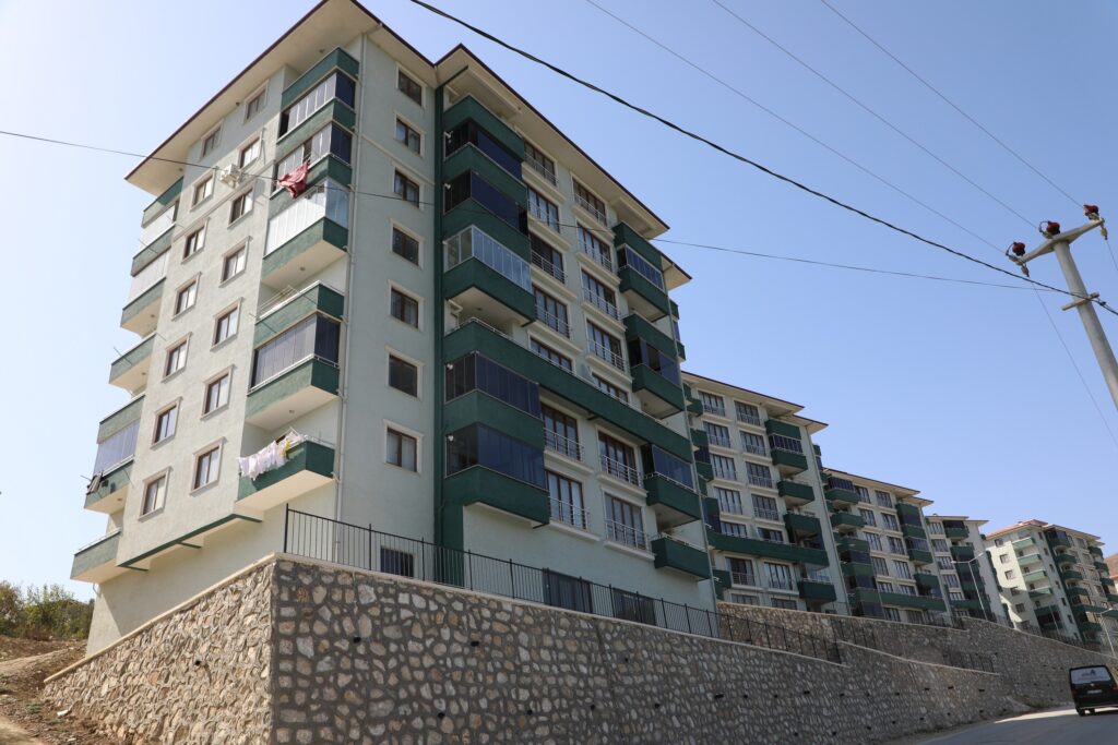 Gemlik Belediyesi’nden 72 öğrenciye ücretsiz barınma