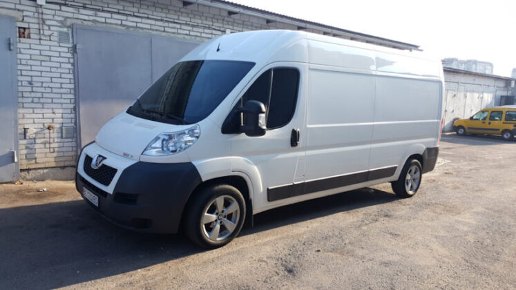 2012 Model PEUGEOT BOXER marka araç icradan satılıktır