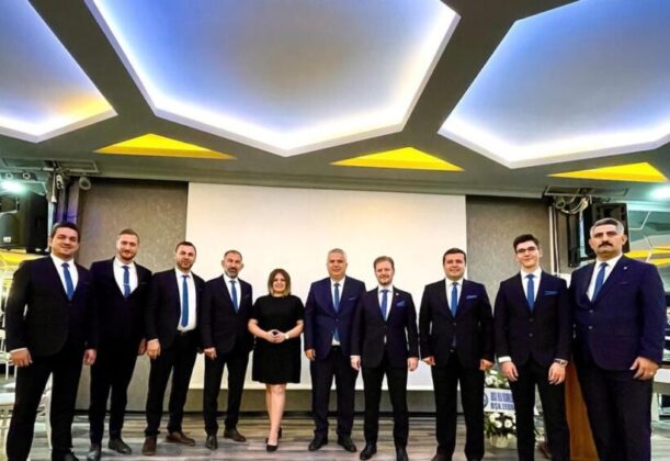 Gayrimenkul temsilcileri bir araya geldi