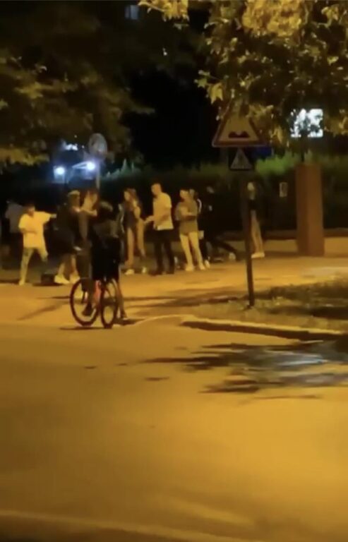 Bursa’da ‘kız’ meselesi yüzünden çıkan meydan muharebesi kameralarda