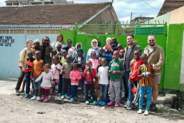 Yıldız Tilbe’den Afrika’daki çocuklara 400 bin TL yardım