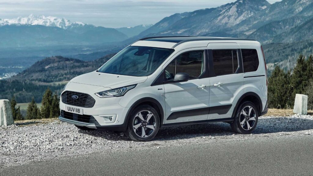 2018 model Ford Tourneo icradan satılıktır