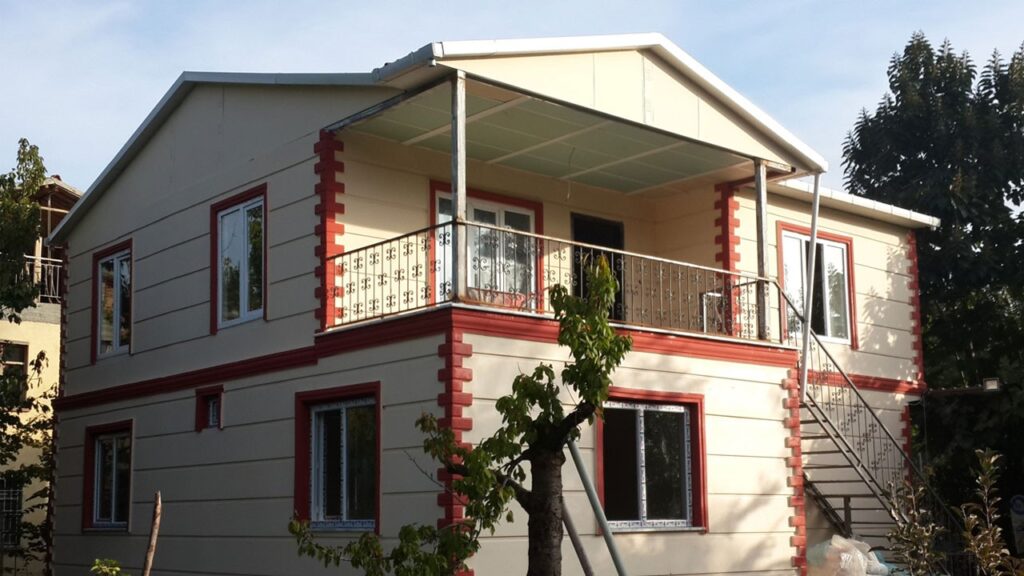 Bursa Gürsu 220 m² arsa üzerindeki iki katlı bina mahkemeden satılıktır