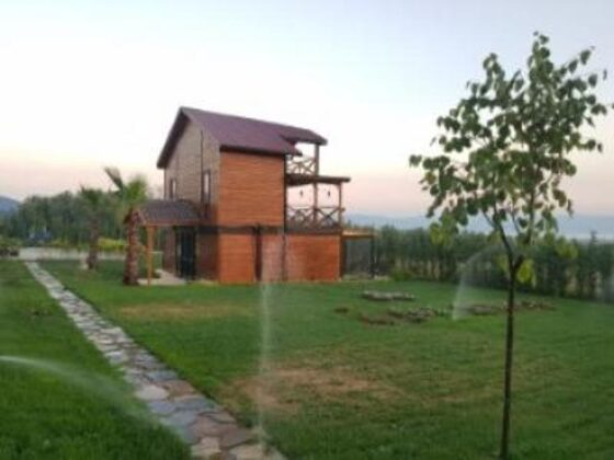 Mahkemeden satılık tek katlı bina