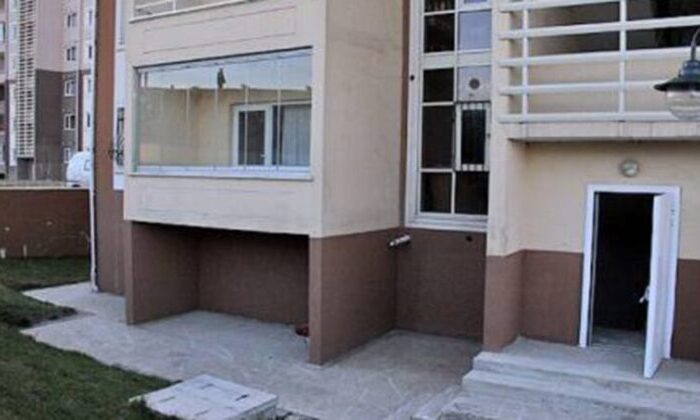 Çerkezköy Tepe Emlak Konutları’nda 65 m² zemin kat daire icradan satılıktır