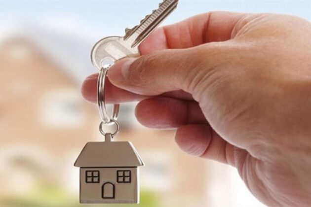 Üç katlı bina icradan satılıktır