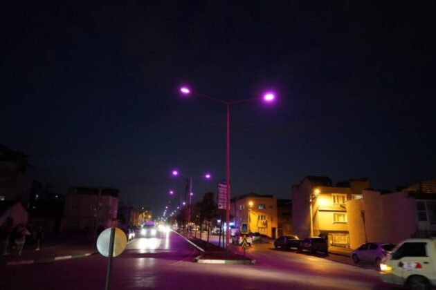 Pembe lambalar erken teşhis için yandı