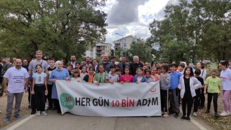 Sağlık Müdürü Dr. Fevzi Yavuzyılmaz: “Yürüyüş yapmayı yaşam biçimimiz haline getirmeliyiz”