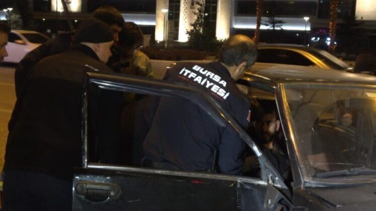 Uyumak için aracını yol kenarına çekti, gözünü hastanede açtı