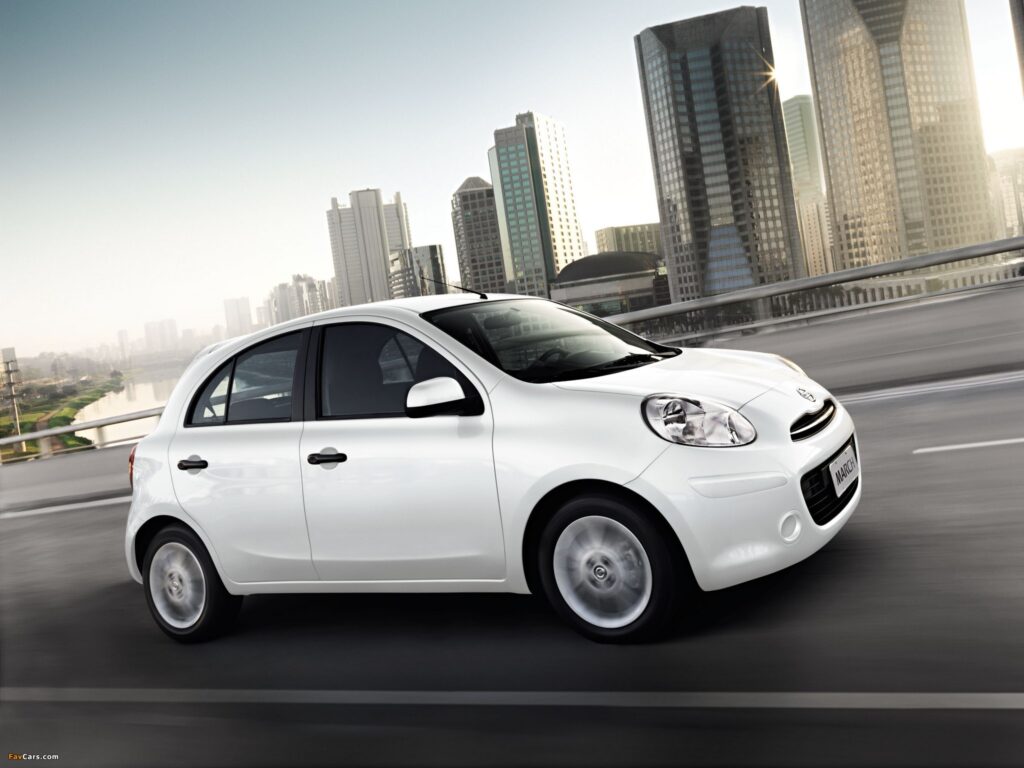 2012 model NISSAN marka araç icradan satılıktır