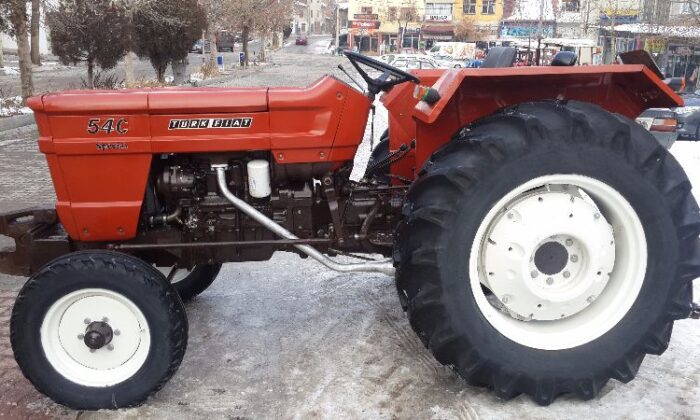 1993 model FIAT marka traktör mahkemeden satılıktır