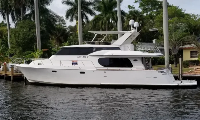 M/S Yalı isimli 40 metre yat icradan satılıktır