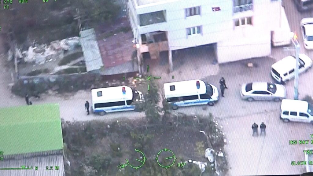 Soylu’nun yönettiği operasyondan nefes kesen görüntüler