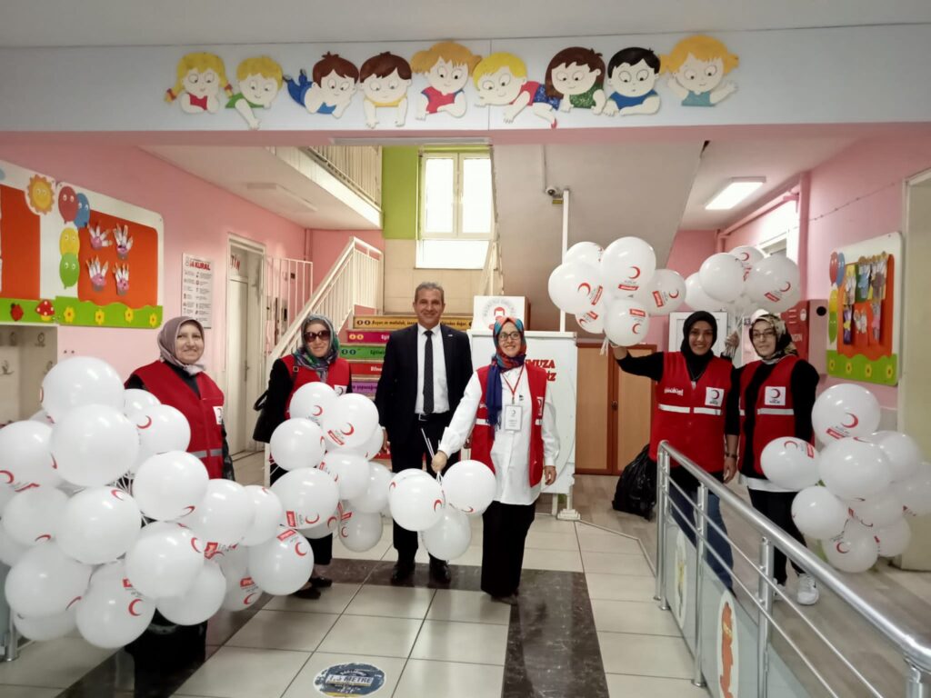 Kızılay Haftası’na coşkulu kutlama