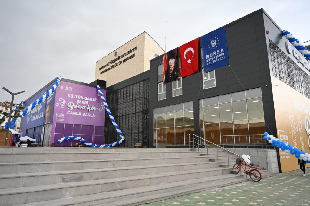 Orhangazi, kültür merkezine kavuştu