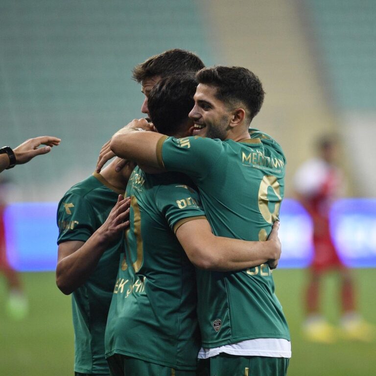 Bursaspor sahasında Düzcespor’u konuk edecek