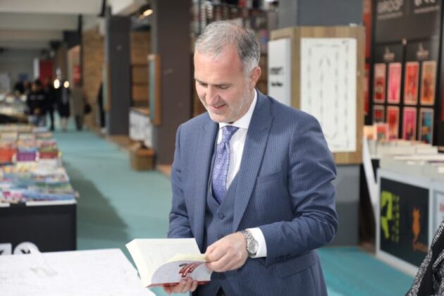 İnegöl’de kitap günleri tüm coşkusuyla sürüyor