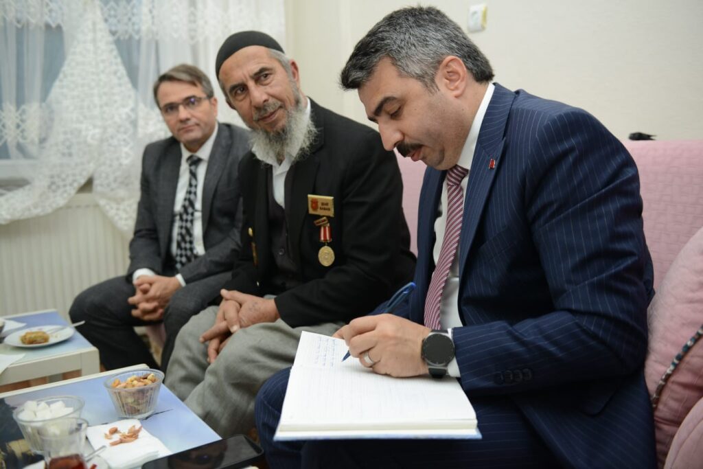Başkan Yılmaz şehit ailelerini unutmuyor