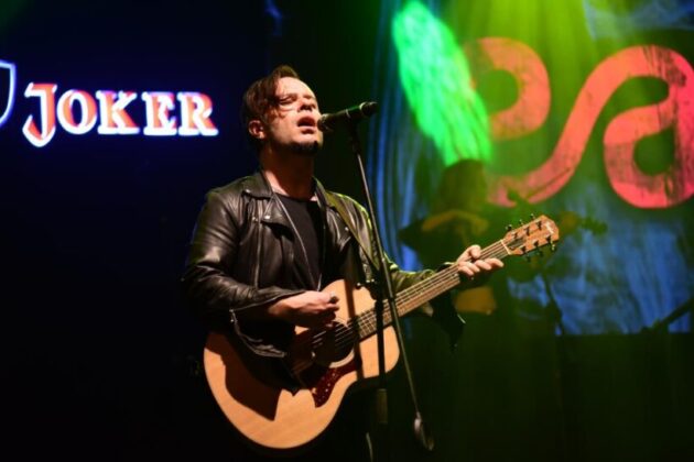 Emre Aydın: Umutlu olmadığım bir şarkıydı