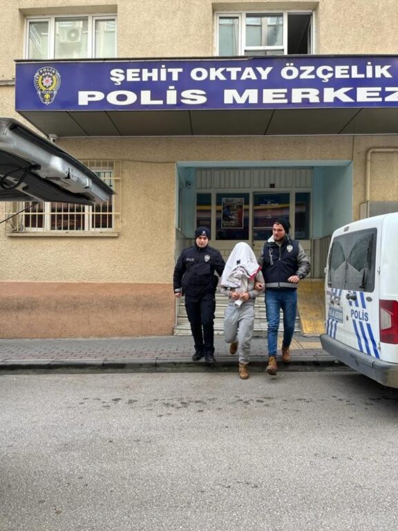 Hırsızlık zanlısı polisten kaçamadı