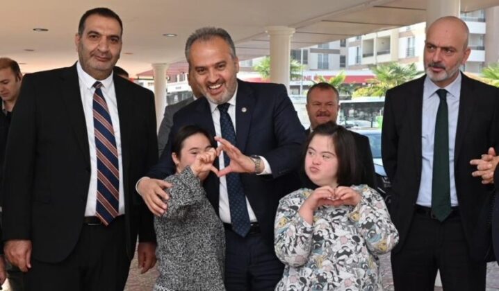 ‘Gezen Kantin’ okullarda