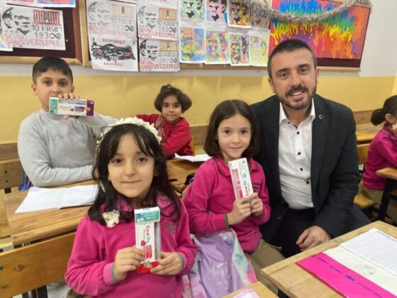 Kestel Belediyesi’nden çocuklara diş bakım seti