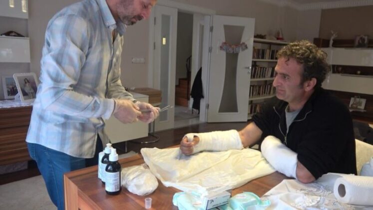 Pitbullu saldırıya uğradı…Kolları parçalandı, ölümden döndü