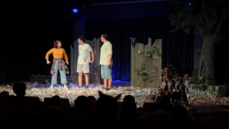 İnegöl Belediyesi çocuk tiyatro gösterileri başladı