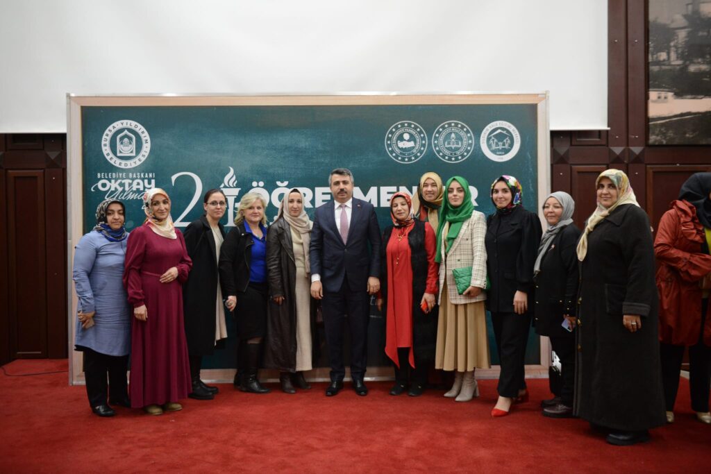 BİZ ŞEHRİ, ÖĞRETMENLER GELECEĞİ İNŞA EDİYOR