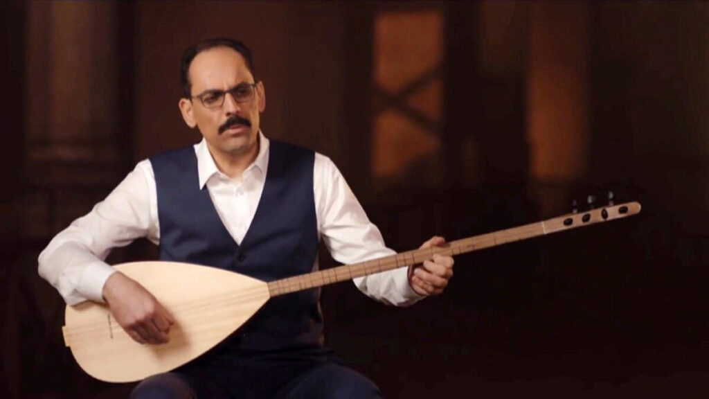 İbrahim Kalın “Mağusa Limanı” türküsünü seslendirdi