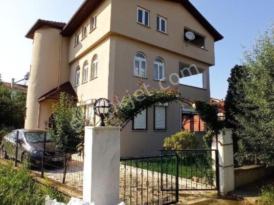 Gemlik’te icradan satılık ev