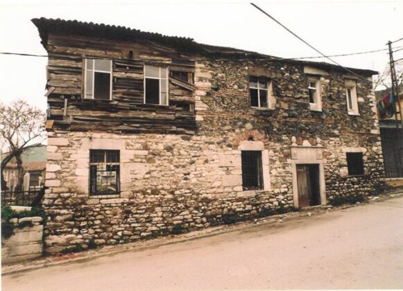 Bursa Osmangazi’de 337 m² arsa üzerindeki tek katlı kargir bina mahkemeden satılıktır