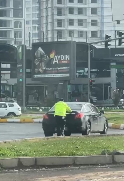 Aracı bozulan vatandaşa devlet eli