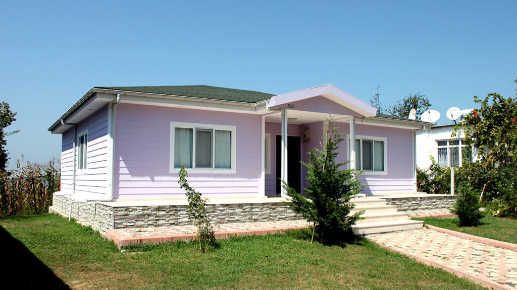 Bursa Nilüfer’de 2.804 m² arsa üzerindeki tek katlı iki adet bina icradan satılıktır