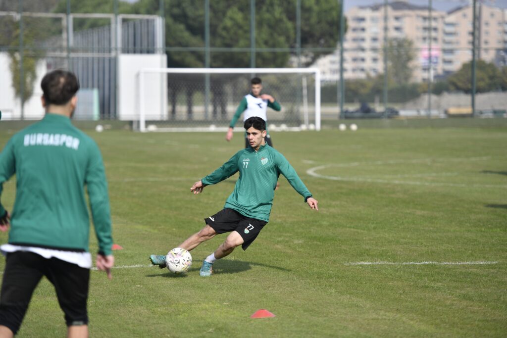 Mustafa Genç tüm maçlarda oynadı