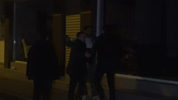 Kaza yapan alkollü sürücü ceza yiyeceğini anlayınca polislere direndi