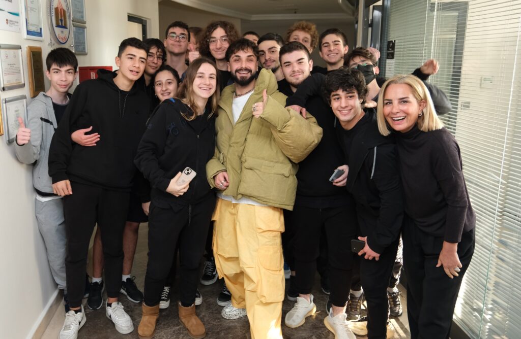 Bursa’da 9 yaşındaki okul başkanının seçim vaadi gerçek oldu