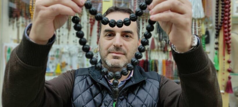 Ünlülerin tespihçisi…Tanesi 35 bin dolar