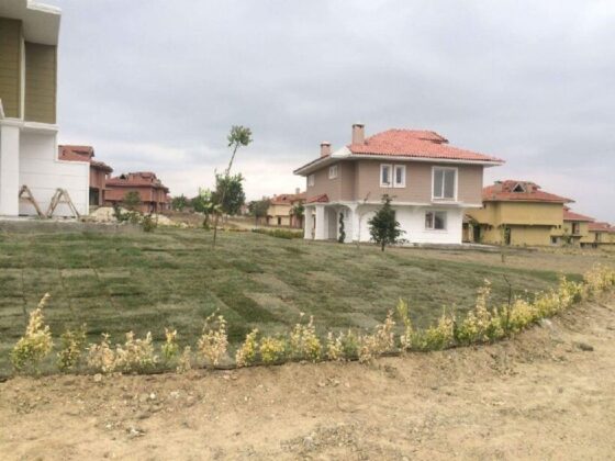 Bursa Osmangazi’de 606 m² arsa mahkemeden satılıktır