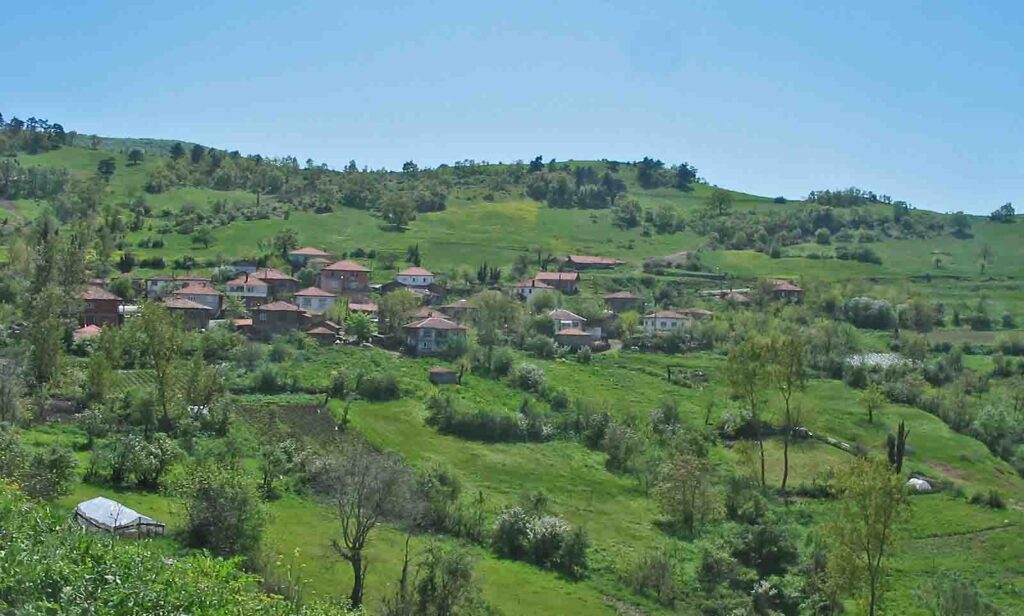 Bursa İnegöl’de 647 m² arsa icradan satılıktır (çoklu satış)