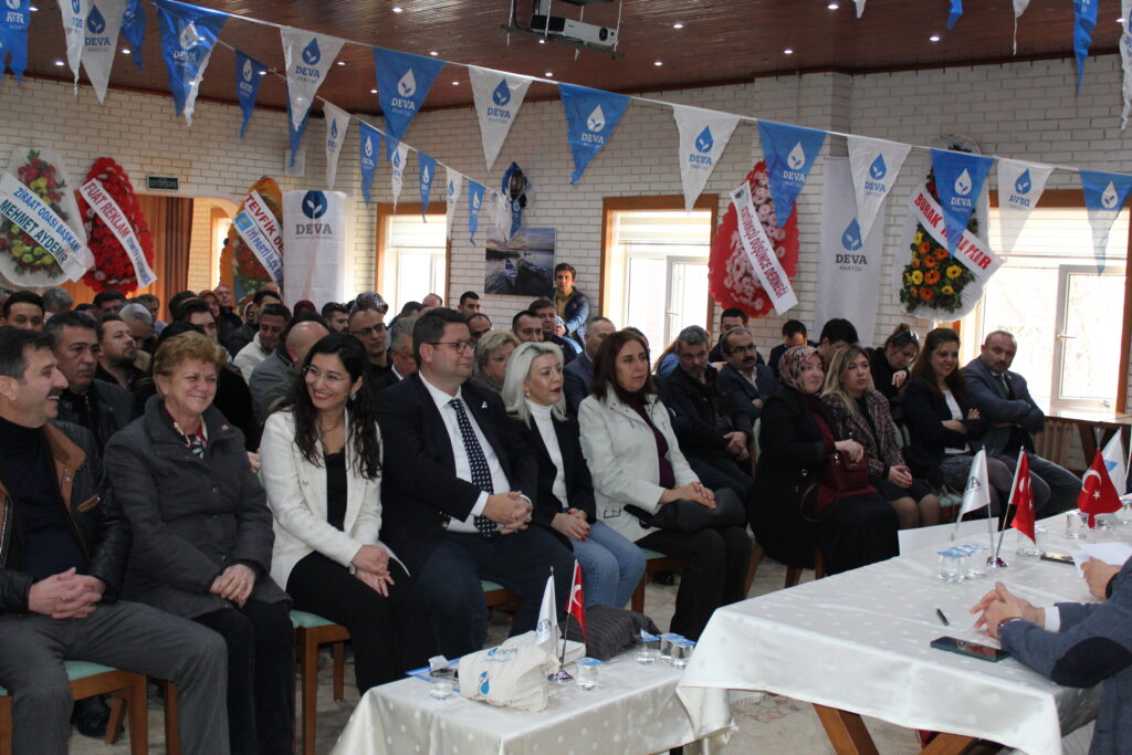 Mustafakemalpaşa’da DEVA rüzgarı