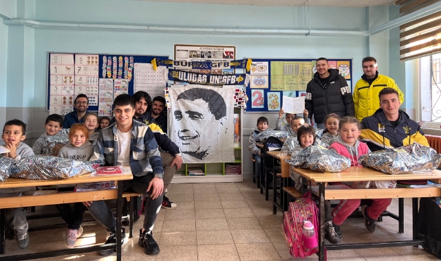 Bursalı Genç Fenerbahçelilerden örnek davranış