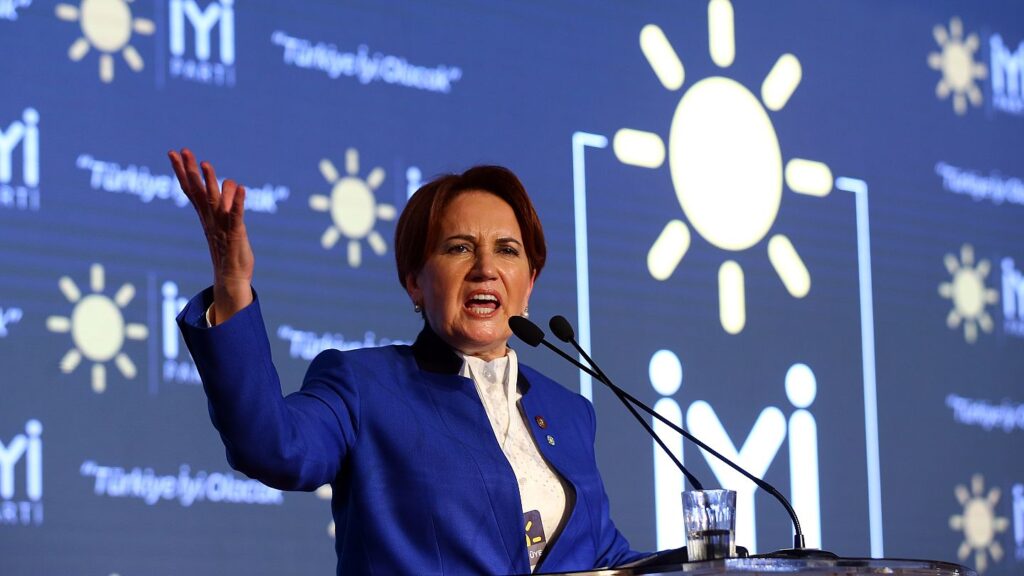 Akşener’den başbakanlık mesajı